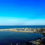 Lejlighed Sea View 1br With Pool Access Larnaca