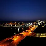 Sea View 1br With Pool Access