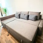 Sea View 1br With Pool Access * Larnaca