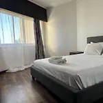 Sea View 1br With Pool Access Lejlighed Larnaca
