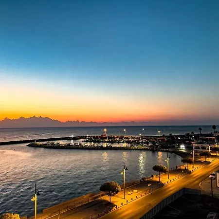 Sea View 1br With Pool Access Apartment Larnaca