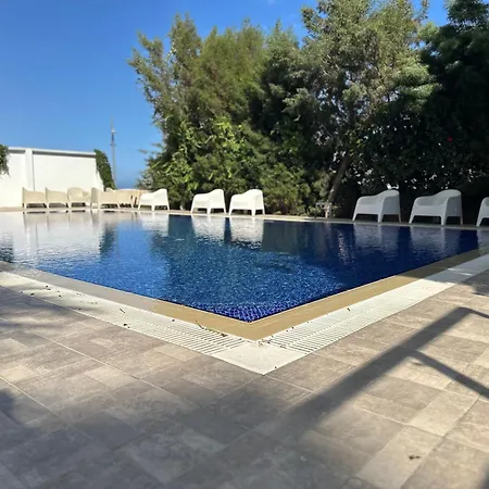 Sea View 1br With Pool Access Apartman