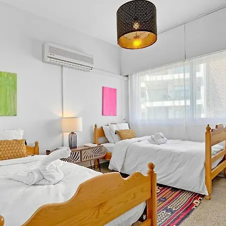 Sea View 1br With Pool Access Appartement *