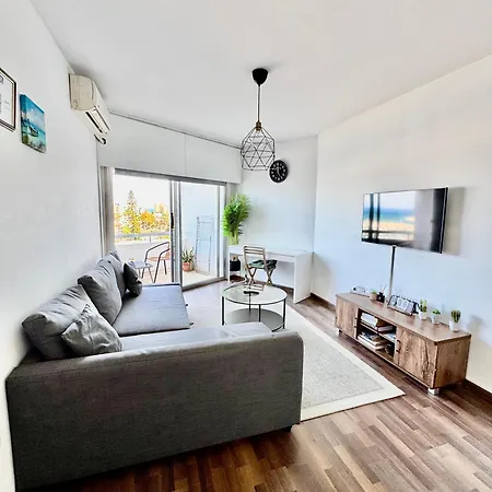 Appartement Sea View 1br With Pool Access Larnaca