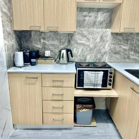 Sea View 1br With Pool Access Appartement Larnaca