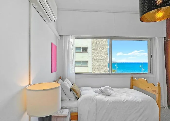 アパート Sea View 1br With Pool Access ラルナカ