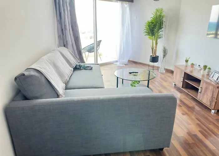 Sea View 1br With Pool Access Апартаменты *